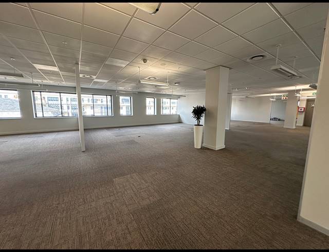 778M² OFFICE TO LET IN SANDTON CENTRAL